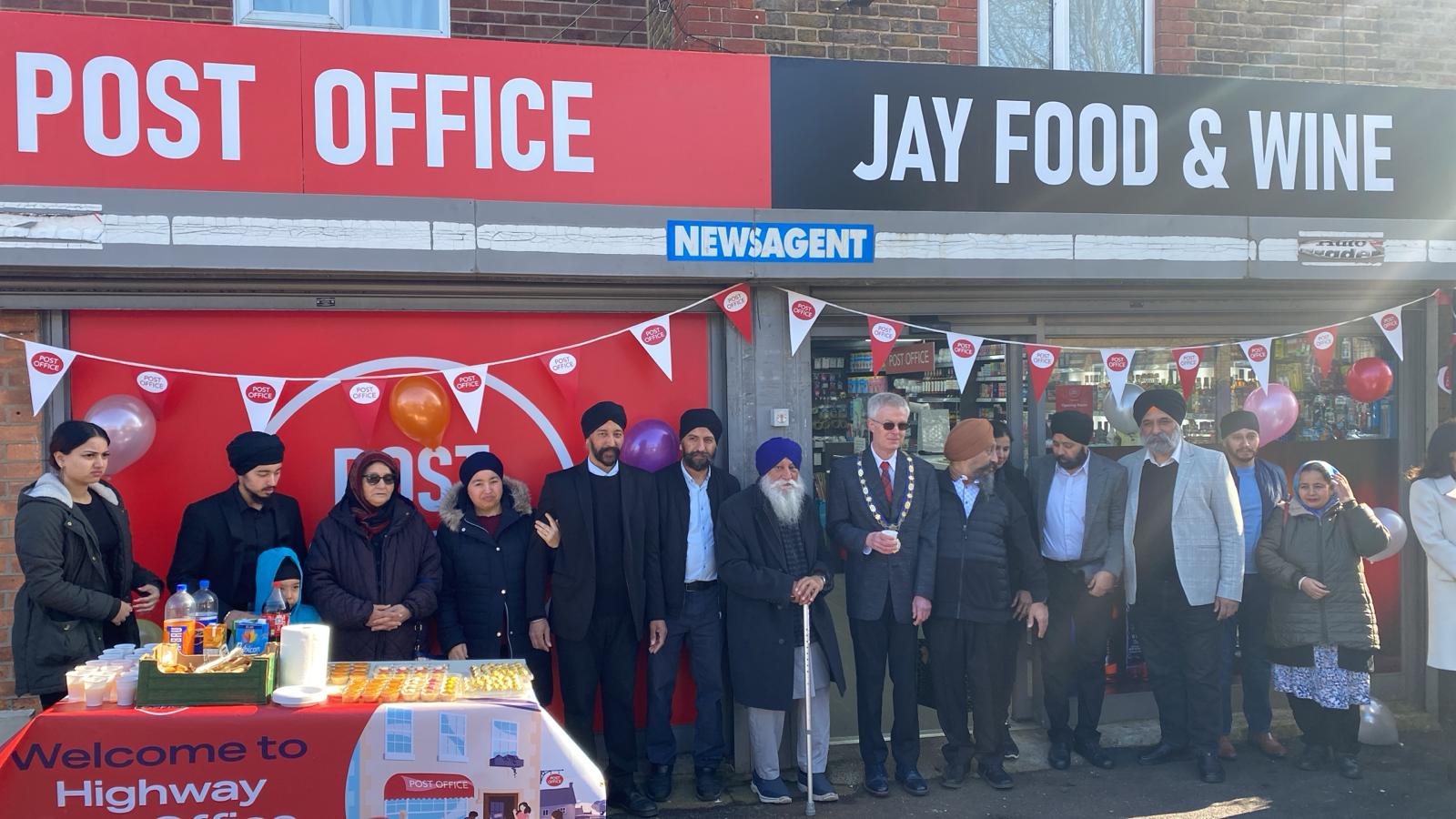 Mayor opens Maidenhead's new-look Highway Post Office